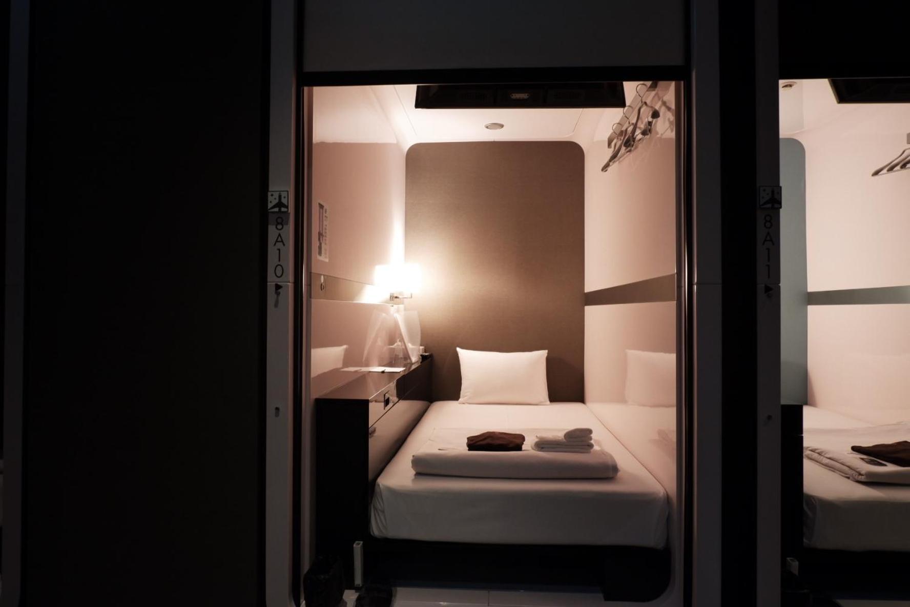 First Cabin Shinbashi Atagoyama Präfektur Tokio Zimmer foto